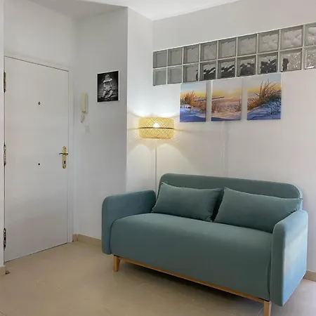 Coqueto Apartamento En A 100m De La Playa