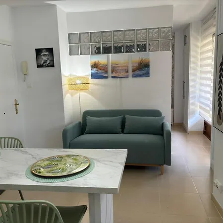 Coqueto Apartamento En A 100m De La Playa *
