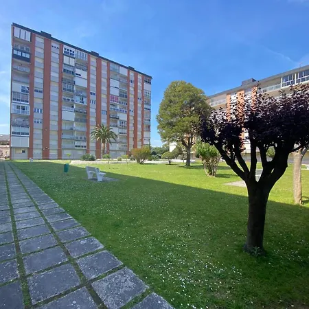 Coqueto Apartamento En A 100m De La Playa Laredo