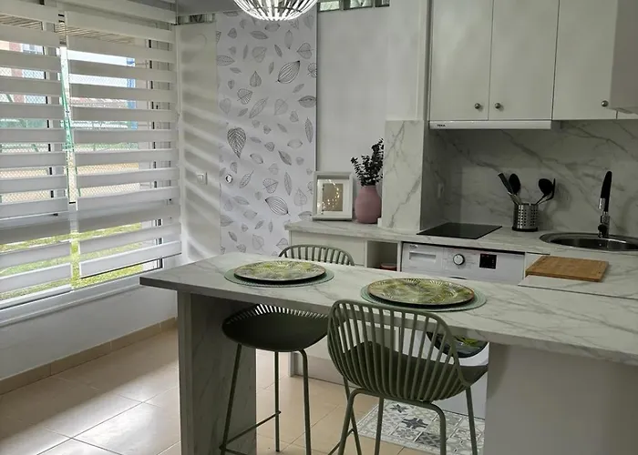 Coqueto En A 100m De La Playa Laredo